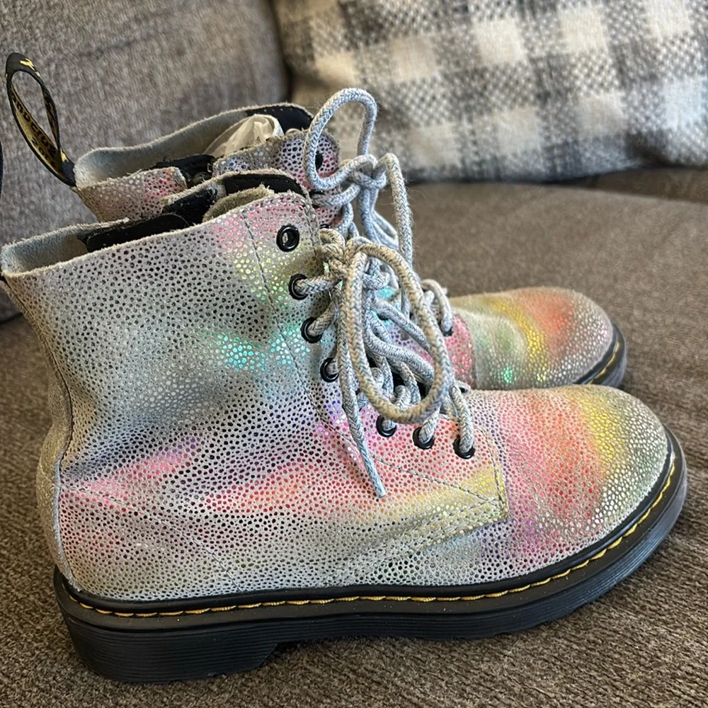 Dr. Martens Girl's 1460 Glitter J Pascal Rainbow Pastel Boots‎ Size 2